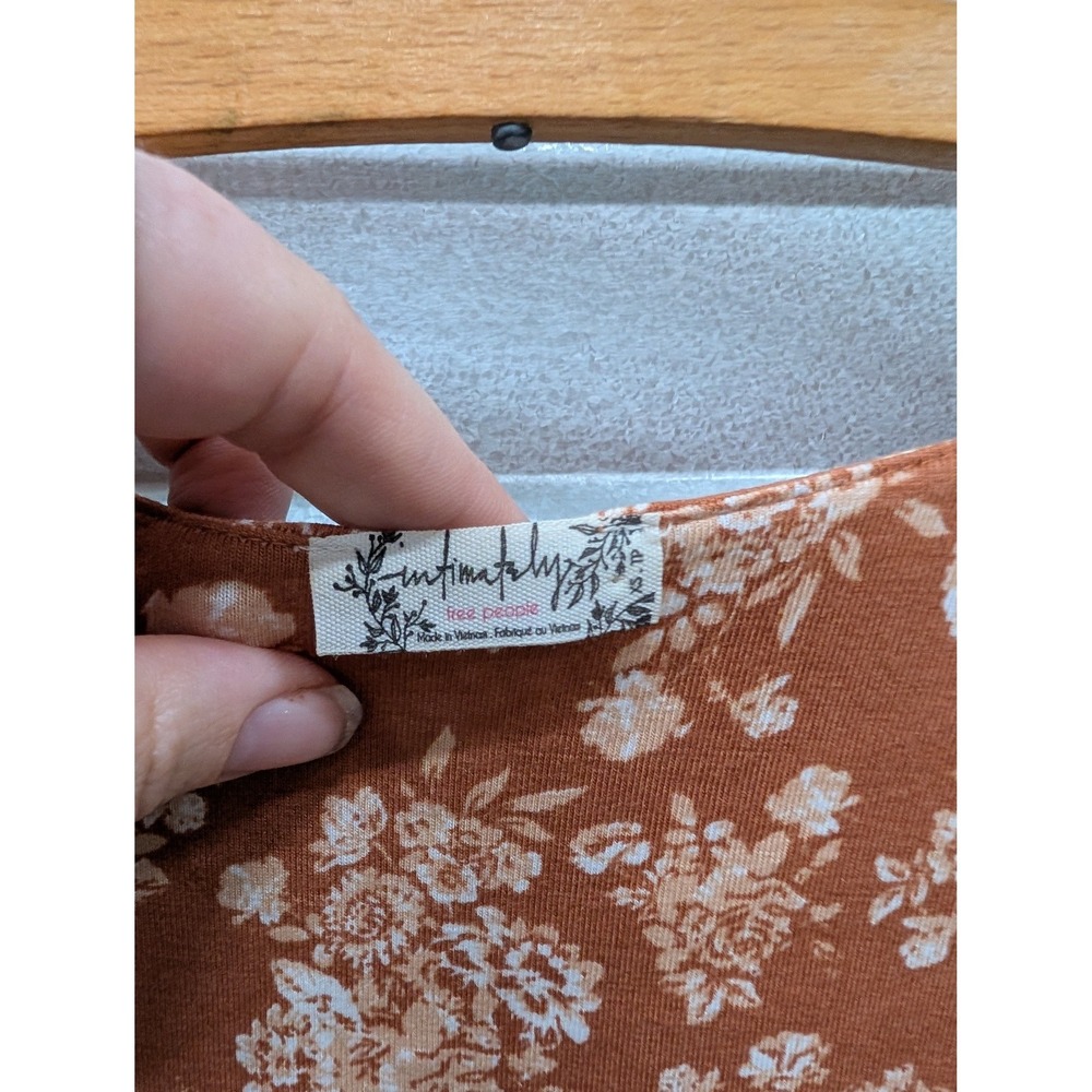 Free People Turnt Bodysuit Rust Orange Floral Long Sleeve Deep V-Neck- XS - Picture 4 of 7